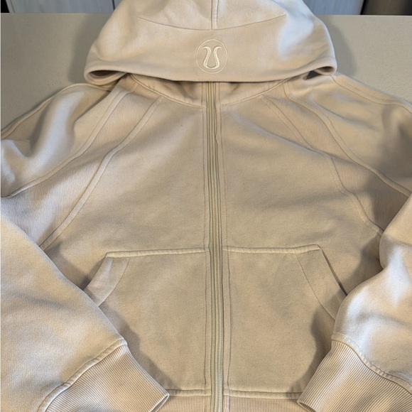 Lululemon Scuba Oversized Full-Zip Hoodie — Natural Ivory (2022) — M/L - Picture 10 of 10